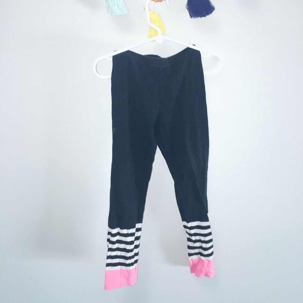 Old Navy black leggings with stripes
